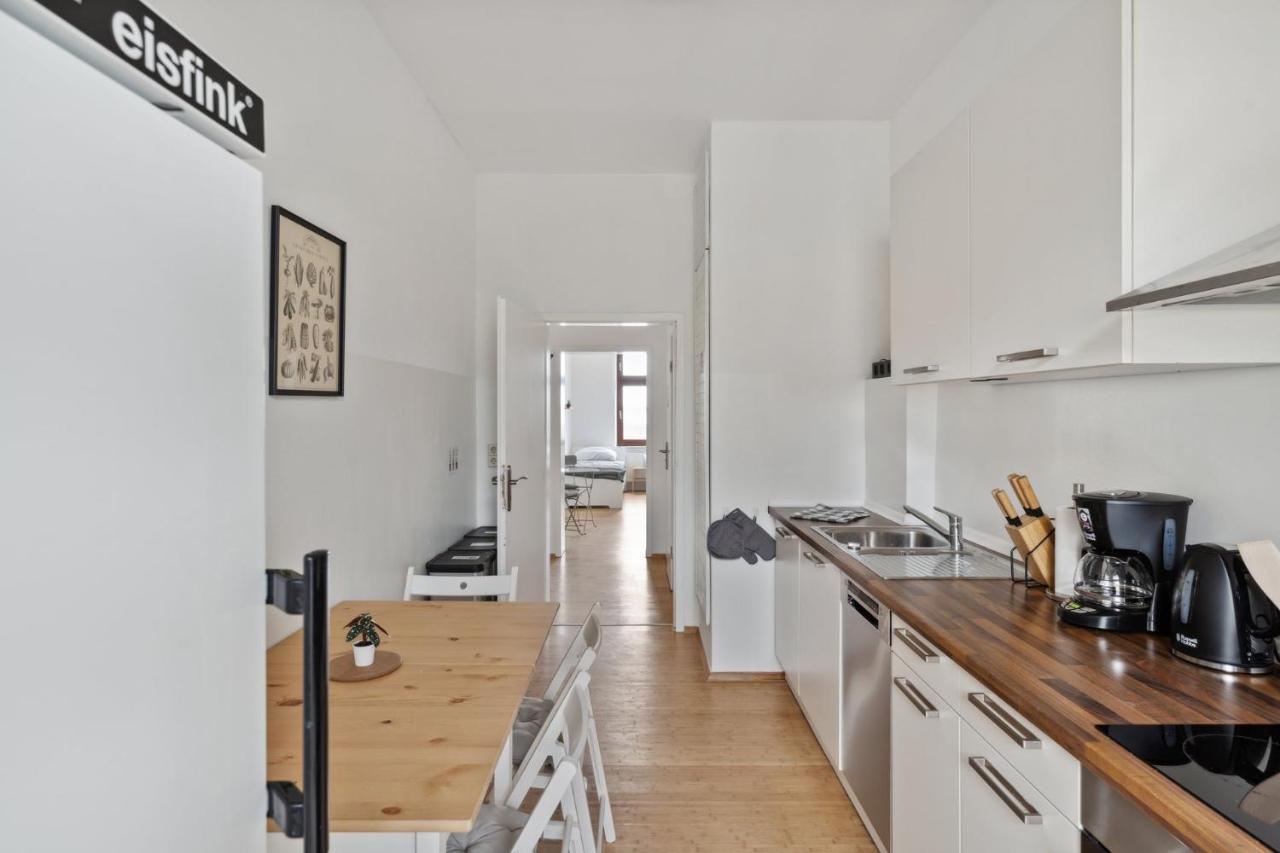 Apartment Fuer 13 Gaeste, 5 Schlafzimmer, 2 Baeder, 2 Loggia'S, Leipzig Zentrum Ost ภายนอก รูปภาพ