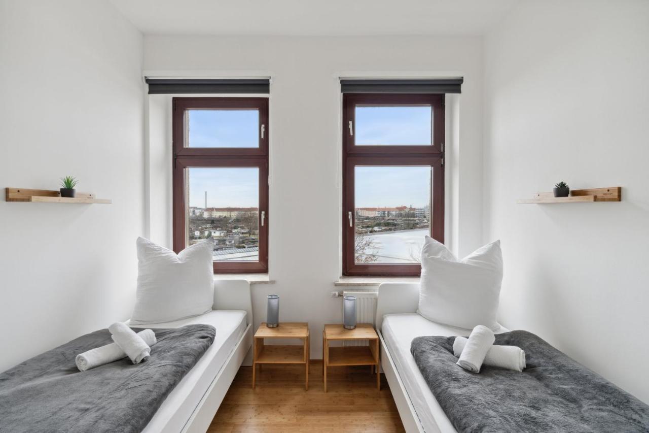 Apartment Fuer 13 Gaeste, 5 Schlafzimmer, 2 Baeder, 2 Loggia'S, Leipzig Zentrum Ost ภายนอก รูปภาพ